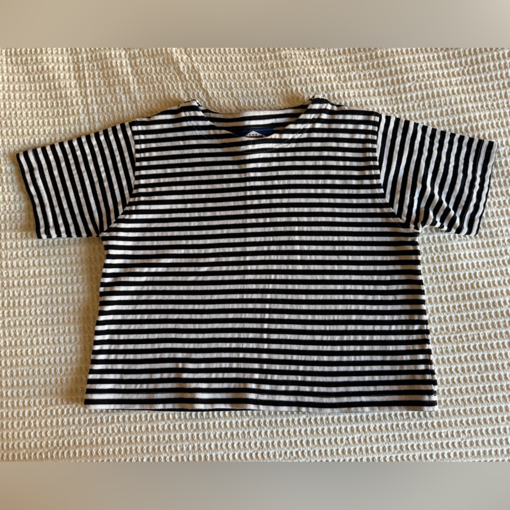 Ruff Hewn Black and White Striped Short Sleeve Tee - medium